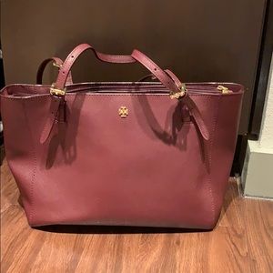 Burgundy tory burch bag